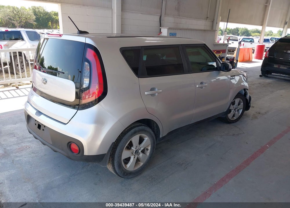 2018 KIA SOUL VIN: KNDJN2A29J7619061