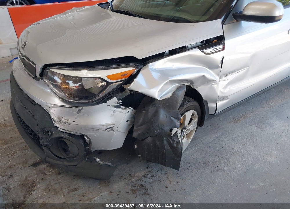 2018 KIA SOUL VIN: KNDJN2A29J7619061