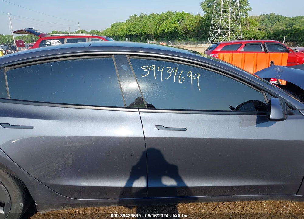 2021 TESLA MODEL 3 STANDARD RANGE PLUS REAR-WHEEL DRIVE VIN: 5YJ3E1EA3MF096431