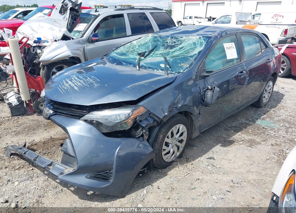 2018 TOYOTA COROLLA VIN: 5YFBURHE3JP808965
