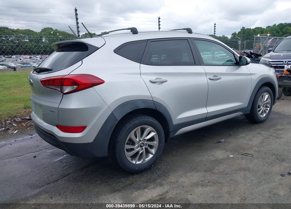 2017 HYUNDAI TUCSON SE VIN: KM8J3CA40HU273048