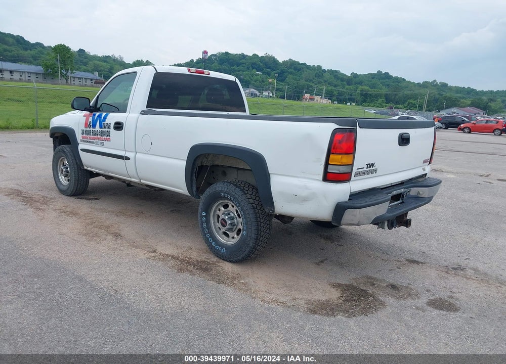 2004 GMC SIERRA 2500HD VIN: 1GTHC24UX4E400904