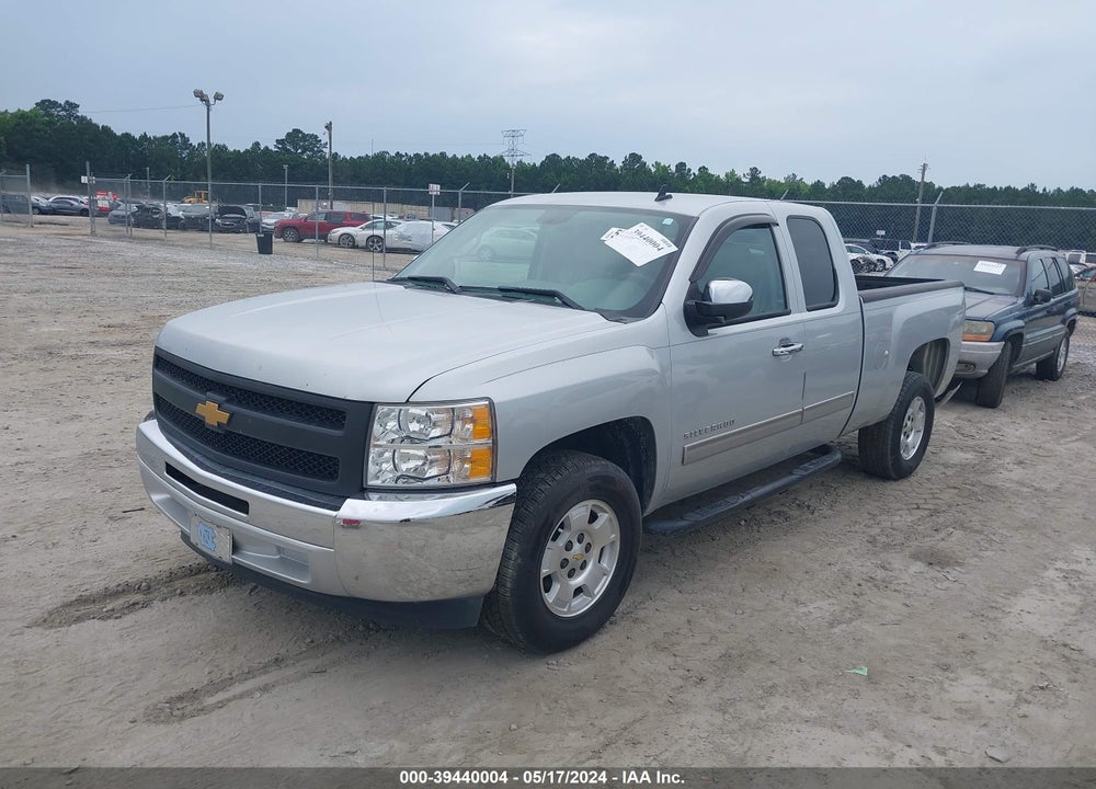 2013 CHEVROLET SILVERADO 1500 LT VIN: 1GCRCSE09DZ398832