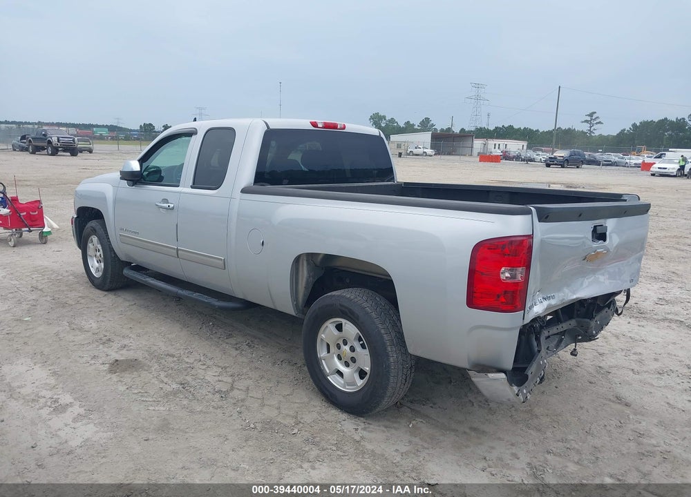2013 CHEVROLET SILVERADO 1500 LT VIN: 1GCRCSE09DZ398832