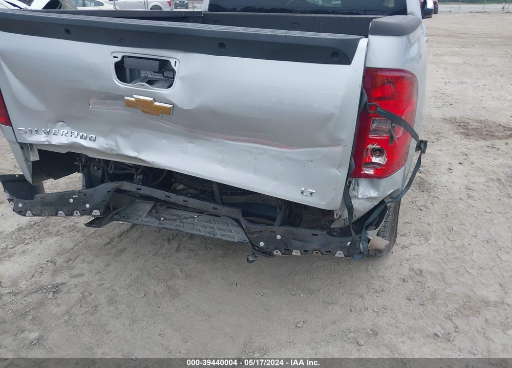2013 CHEVROLET SILVERADO 1500 LT VIN: 1GCRCSE09DZ398832