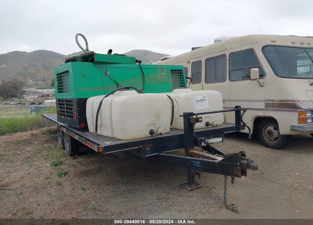2014 UTILITY DB800XL SANDBLASTER VIN: 1M9BU2021EH774497