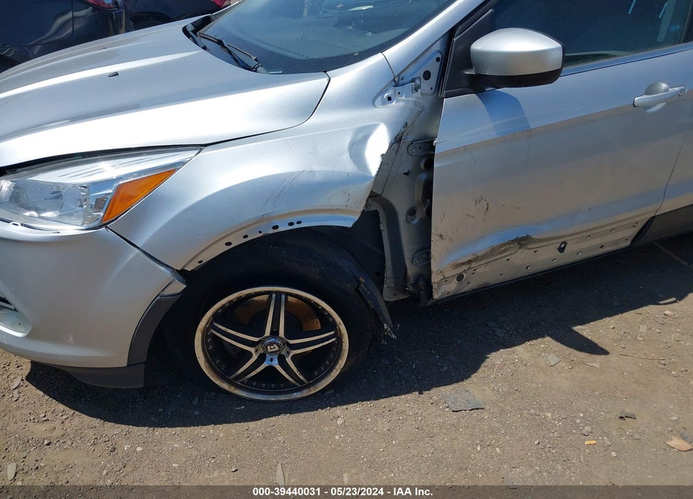2015 FORD ESCAPE SE VIN: 1FMCU0G70FUB42558
