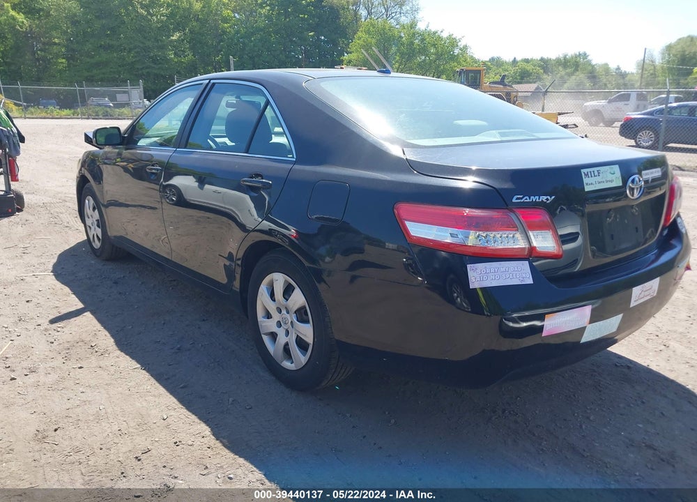 2011 TOYOTA CAMRY LE VIN: 4T1BF3EK1BU138673