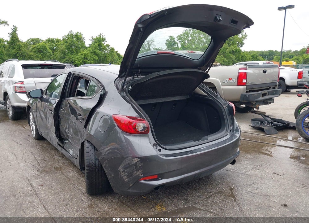 2017 MAZDA 3 TOURING 2.5 VIN: JM1BN1L34H1111033