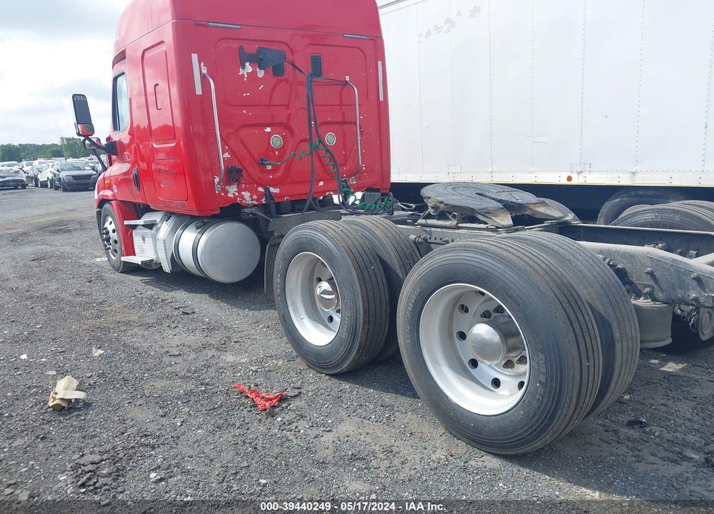2016 FREIGHTLINER CASCADIA 113 VIN: 3AKJGHDV1GSGU5723