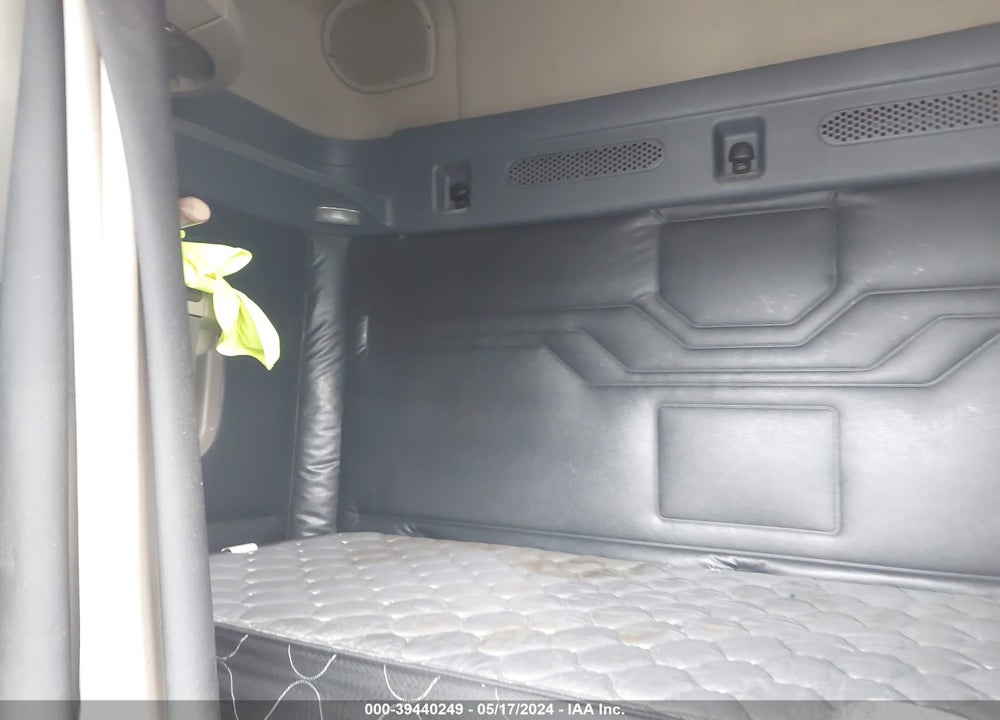 2016 FREIGHTLINER CASCADIA 113 VIN: 3AKJGHDV1GSGU5723