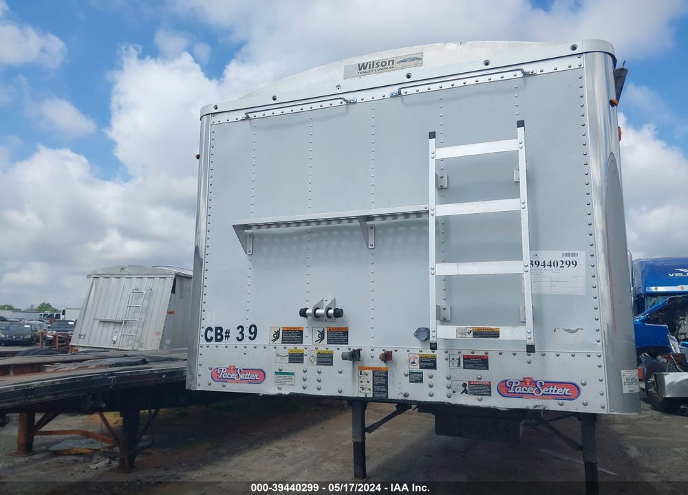 2011 WILSON TRAILER CO --- VIN: 1W1MBF1A6BA257172