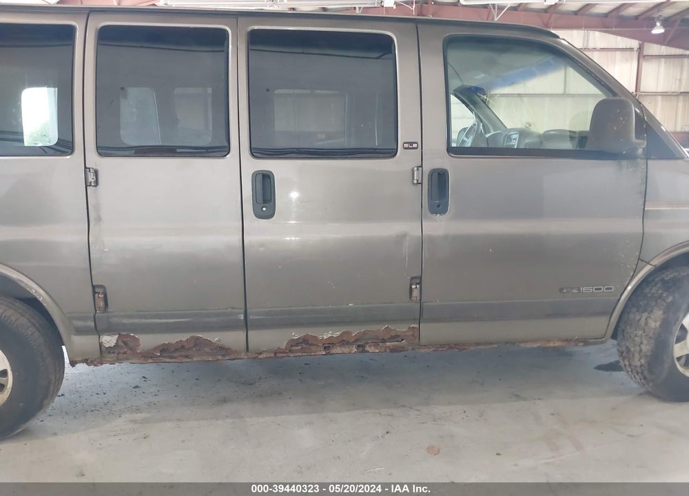 1999 GMC SAVANA STANDARD VIN: 1GKFG15R1X1133586