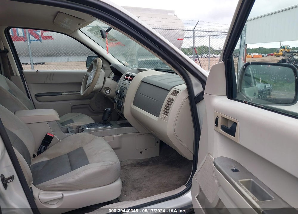 2008 FORD ESCAPE XLT VIN: 1FMCU93128KE53252