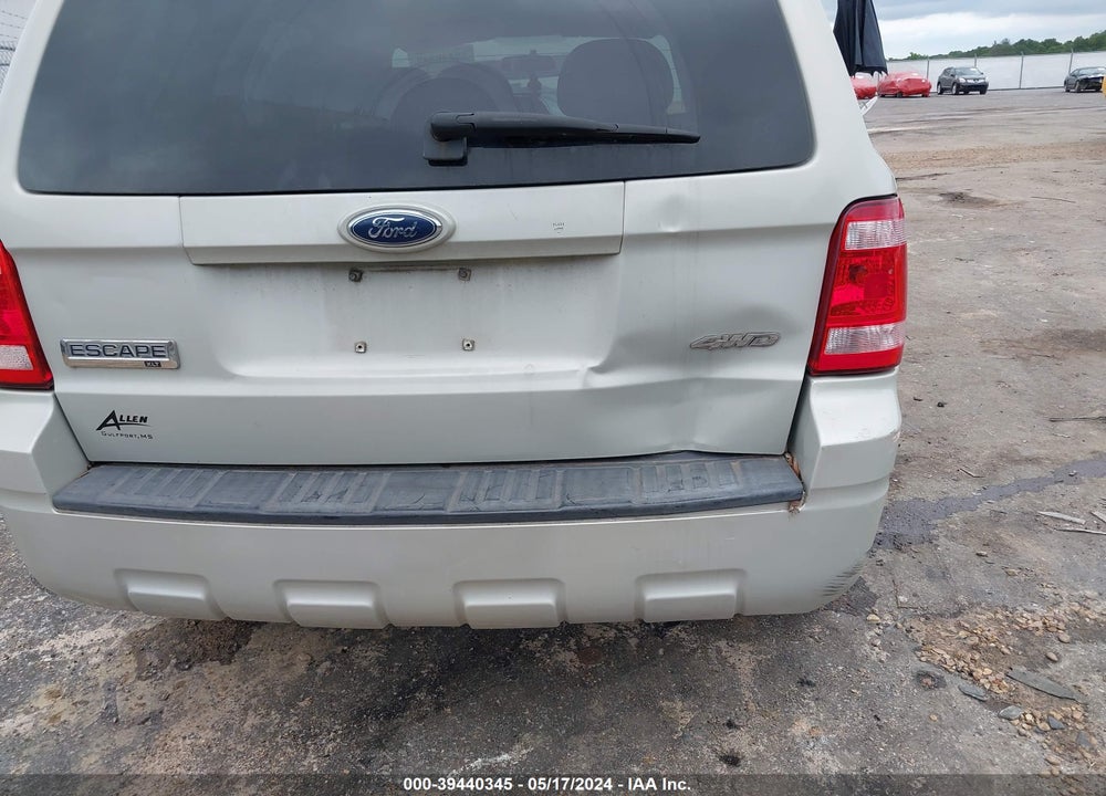 2008 FORD ESCAPE XLT VIN: 1FMCU93128KE53252