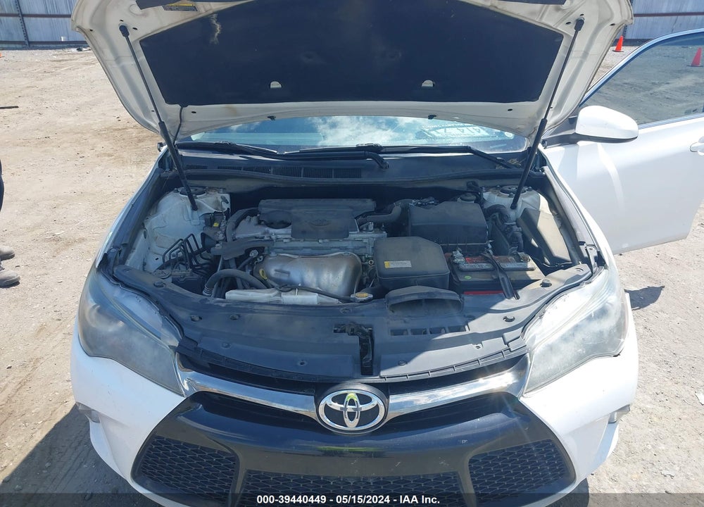 2016 TOYOTA CAMRY SE VIN: 4T1BF1FK5GU121028