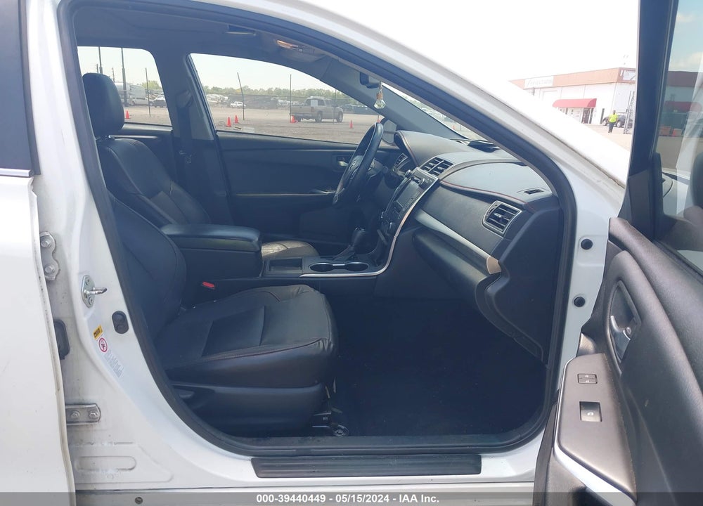2016 TOYOTA CAMRY SE VIN: 4T1BF1FK5GU121028