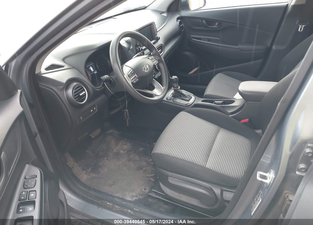 2019 HYUNDAI KONA SE VIN: KM8K12AA4KU251930