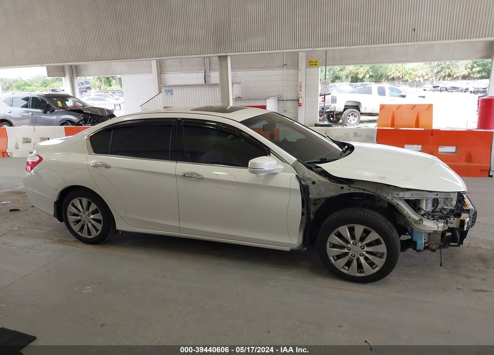 2013 HONDA ACCORD EX-L V-6 VIN: 1HGCR3F82DA003856