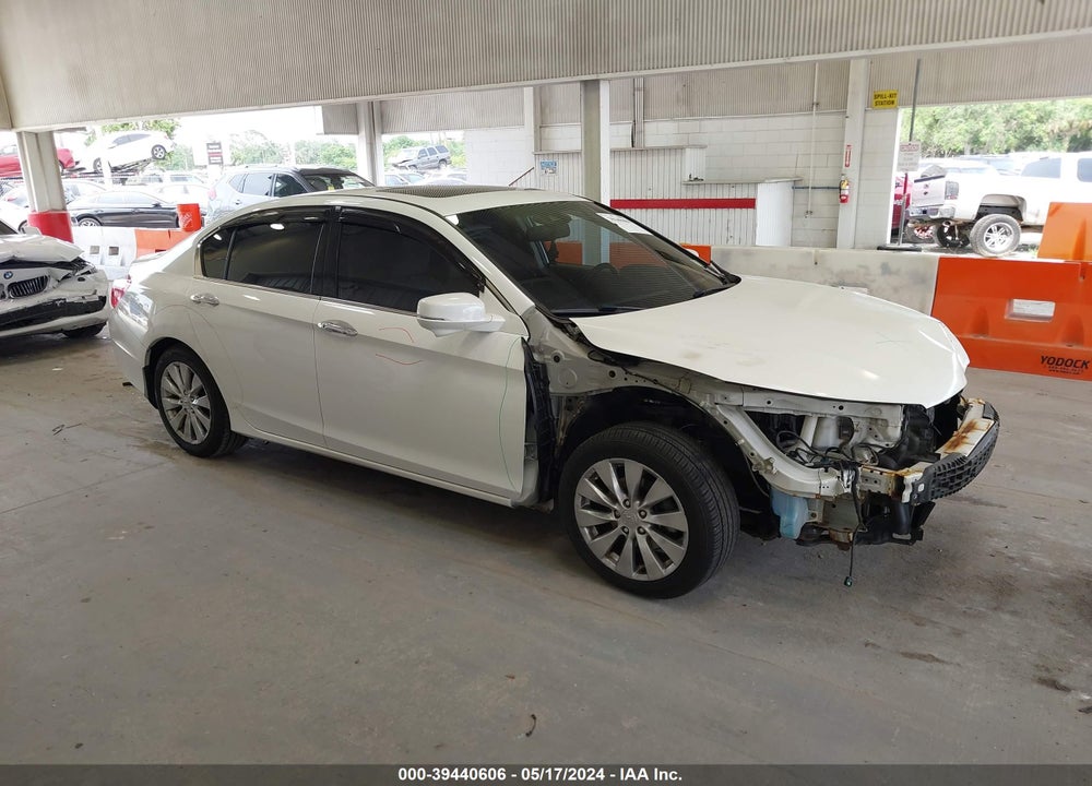 2013 HONDA ACCORD EX-L V-6 VIN: 1HGCR3F82DA003856
