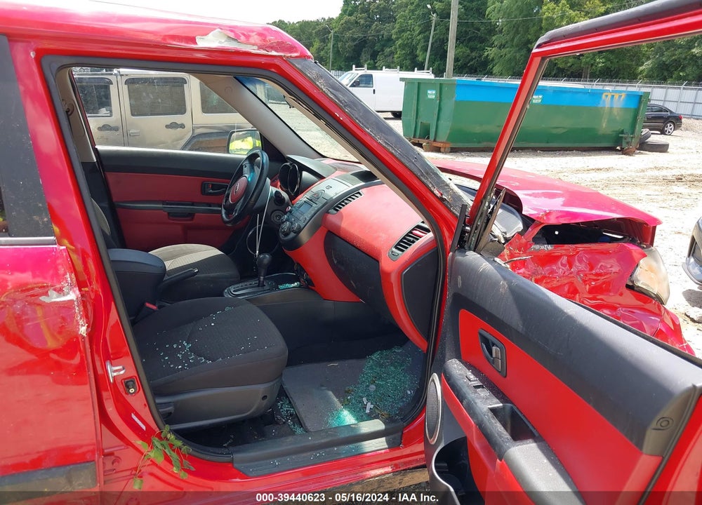 2010 KIA SOUL SPORT VIN: KNDJT2A25A7165056