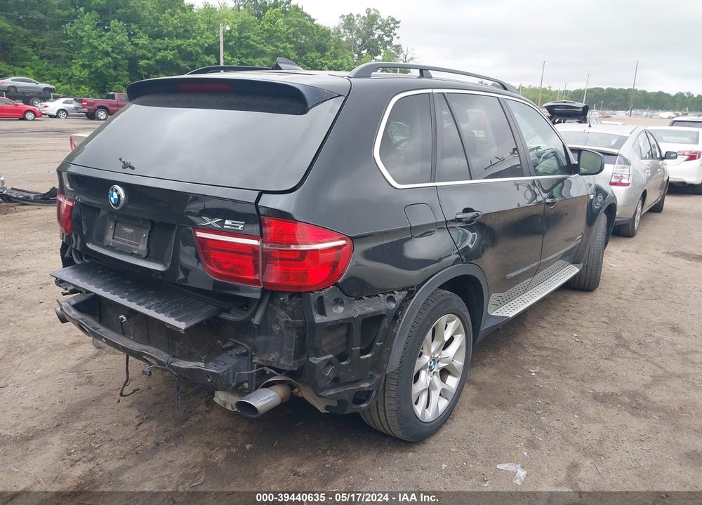 2013 BMW X5 XDRIVE35I/XDRIVE35I PREMIUM/XDRIVE35I SPORT ACTIVITY VIN: 5UXZV4C56D0E00708