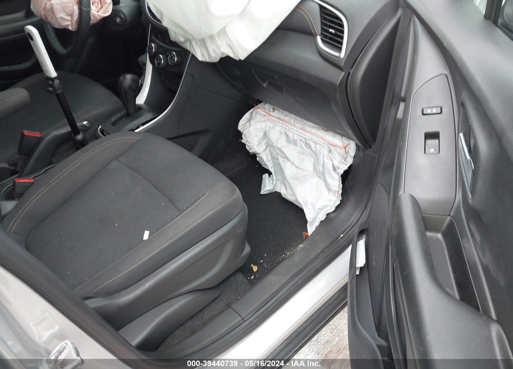 2021 CHEVROLET TRAX FWD LS VIN: KL7CJKSB1MB323694