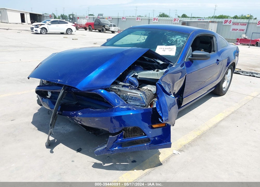 2014 FORD MUSTANG V6 VIN: 1ZVBP8AM8E5318461