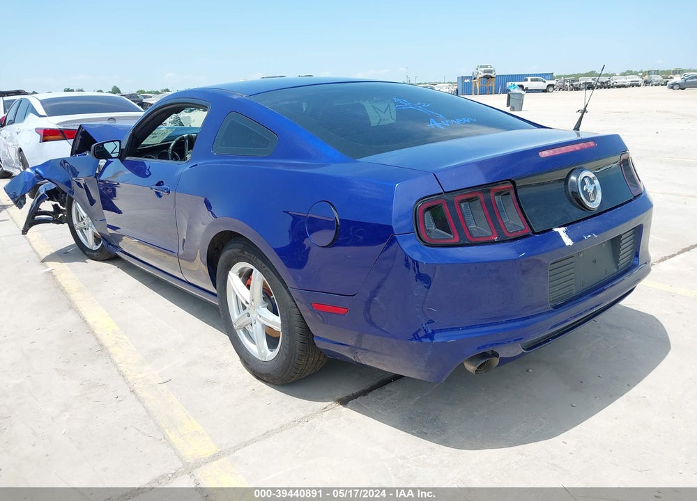 2014 FORD MUSTANG V6 VIN: 1ZVBP8AM8E5318461