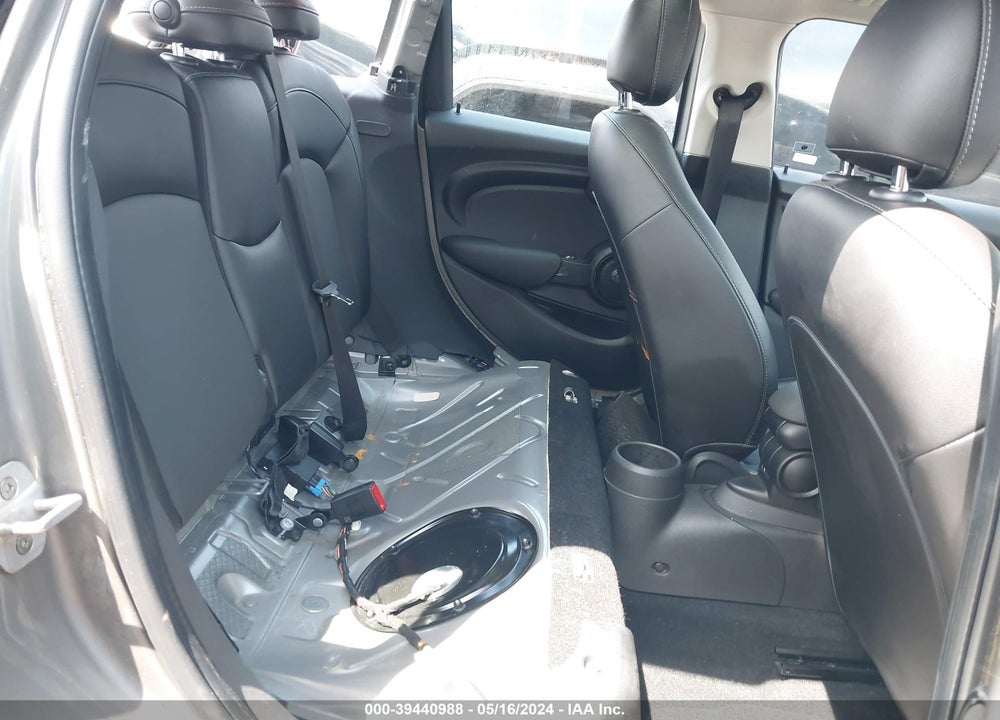 2018 MINI HARDTOP COOPER VIN: WMWXU1C5XJ2F79195