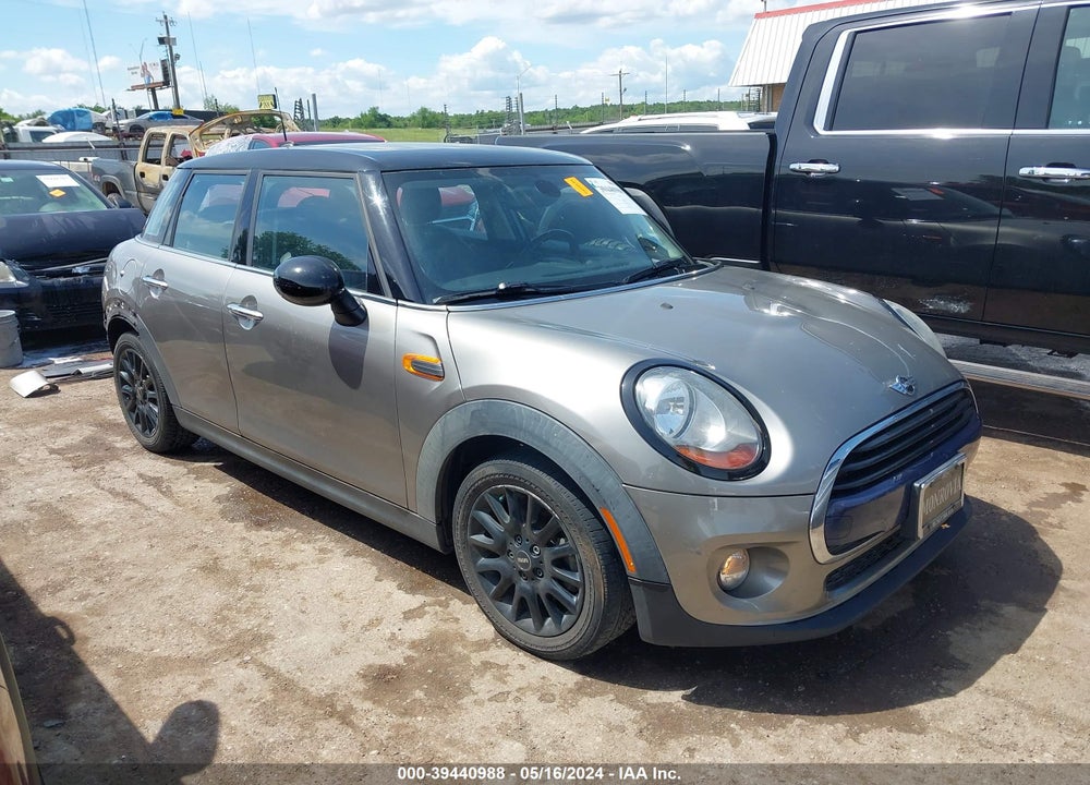 2018 MINI HARDTOP COOPER VIN: WMWXU1C5XJ2F79195