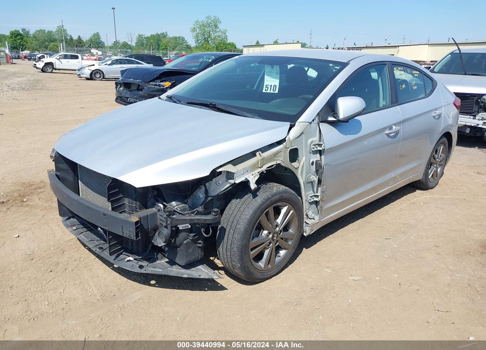 2018 HYUNDAI ELANTRA SEL VIN: 5NPD84LF0JH268276