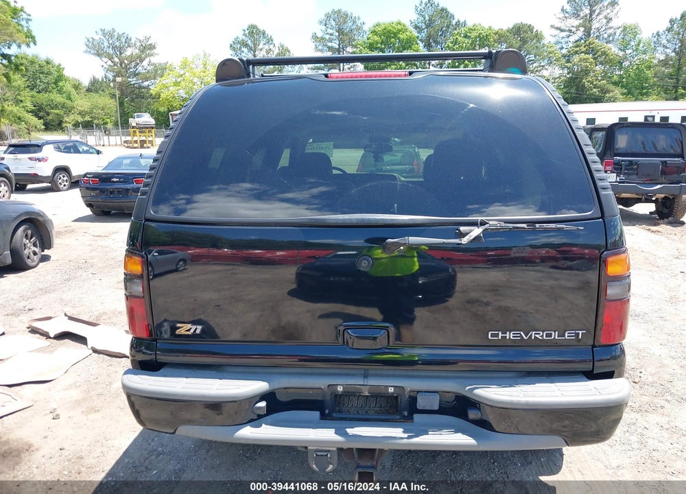 2004 CHEVROLET TAHOE VIN: 1GNEK13Z54R145351