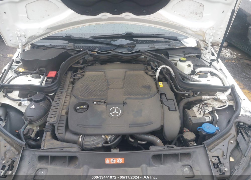 2014 MERCEDES-BENZ C 350 SPORT 4MATIC VIN: WDDGJ8JB1EG263368