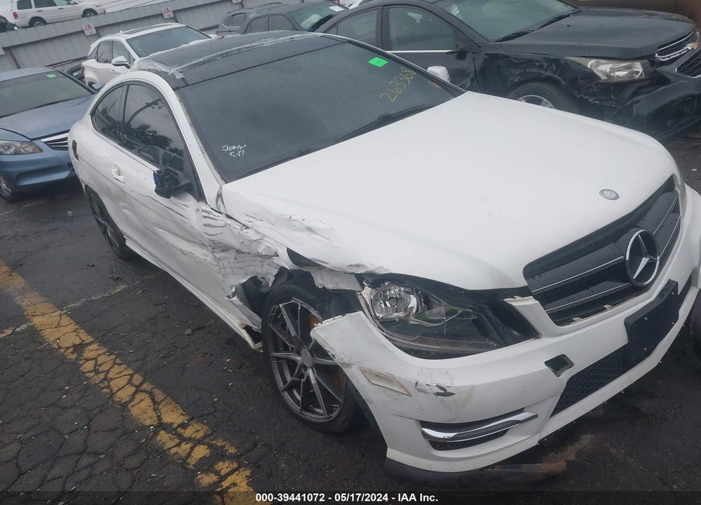 2014 MERCEDES-BENZ C 350 SPORT 4MATIC VIN: WDDGJ8JB1EG263368