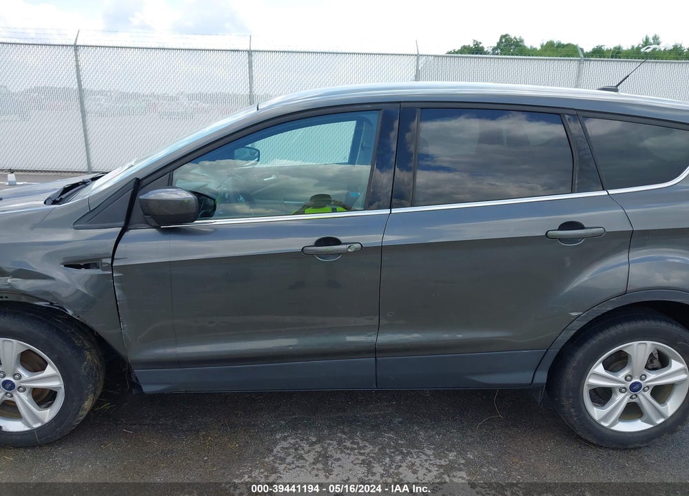 2016 FORD ESCAPE SE VIN: 1FMCU0G74GUB52365
