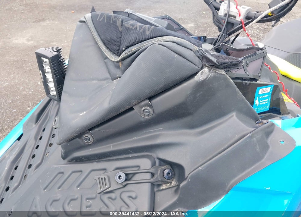 2019 POLA 850 PRO-RMKB  163 3" VIN: SN1EGM8R5KC334907