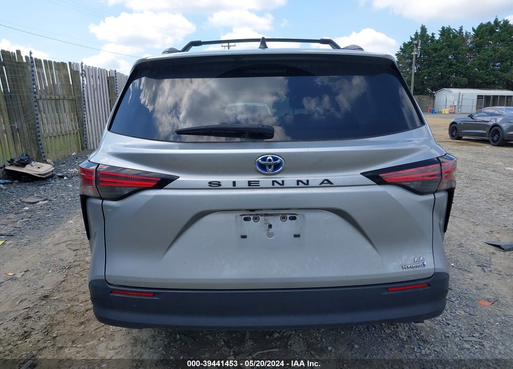 2021 TOYOTA SIENNA LE VIN: 5TDKRKEC4MS072643