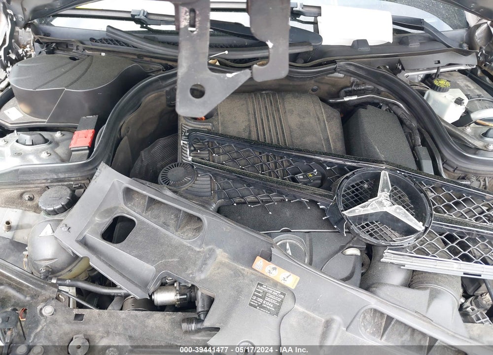 2013 MERCEDES-BENZ C 250 VIN: WDDGJ4HBXDG074974