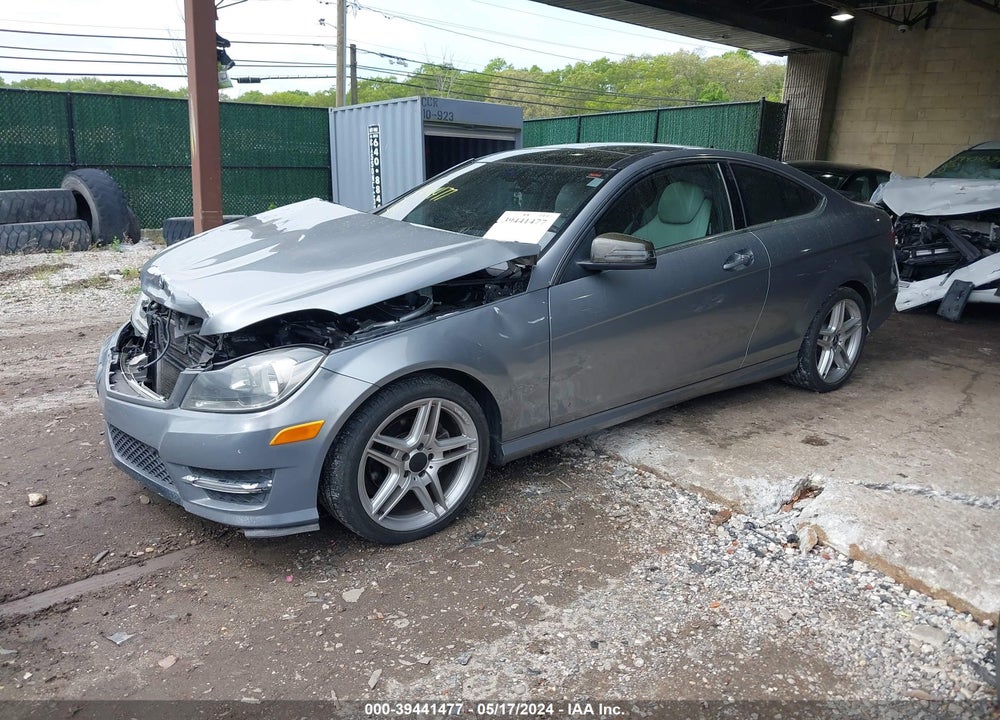 2013 MERCEDES-BENZ C 250 VIN: WDDGJ4HBXDG074974