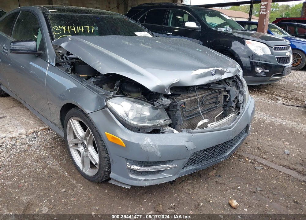 2013 MERCEDES-BENZ C 250 VIN: WDDGJ4HBXDG074974