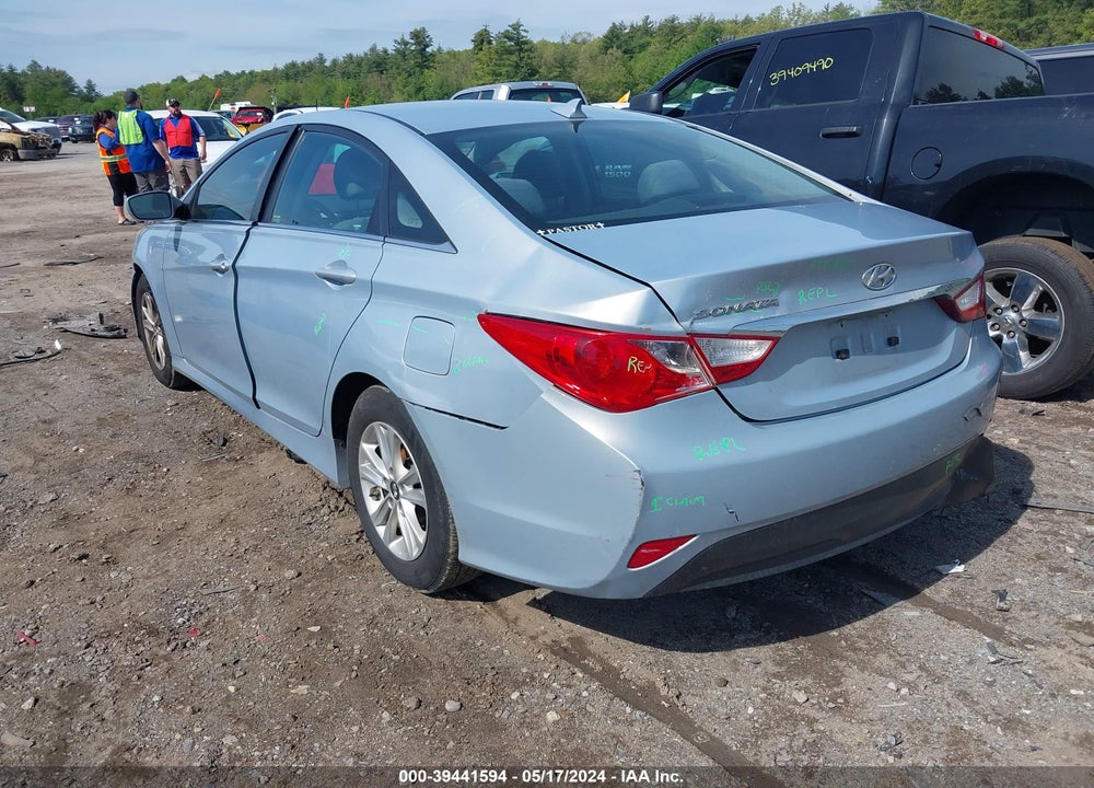 2014 HYUNDAI SONATA GLS VIN: 5NPEB4AC0EH908555