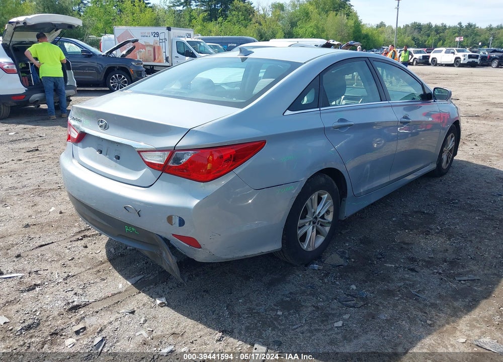 2014 HYUNDAI SONATA GLS VIN: 5NPEB4AC0EH908555