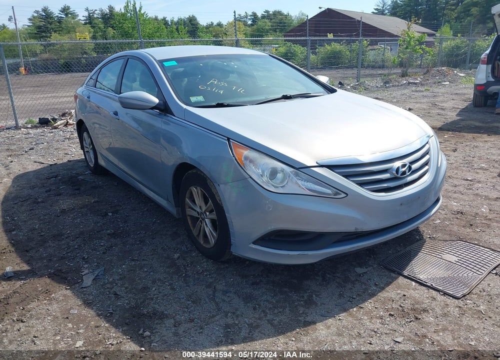 2014 HYUNDAI SONATA GLS VIN: 5NPEB4AC0EH908555