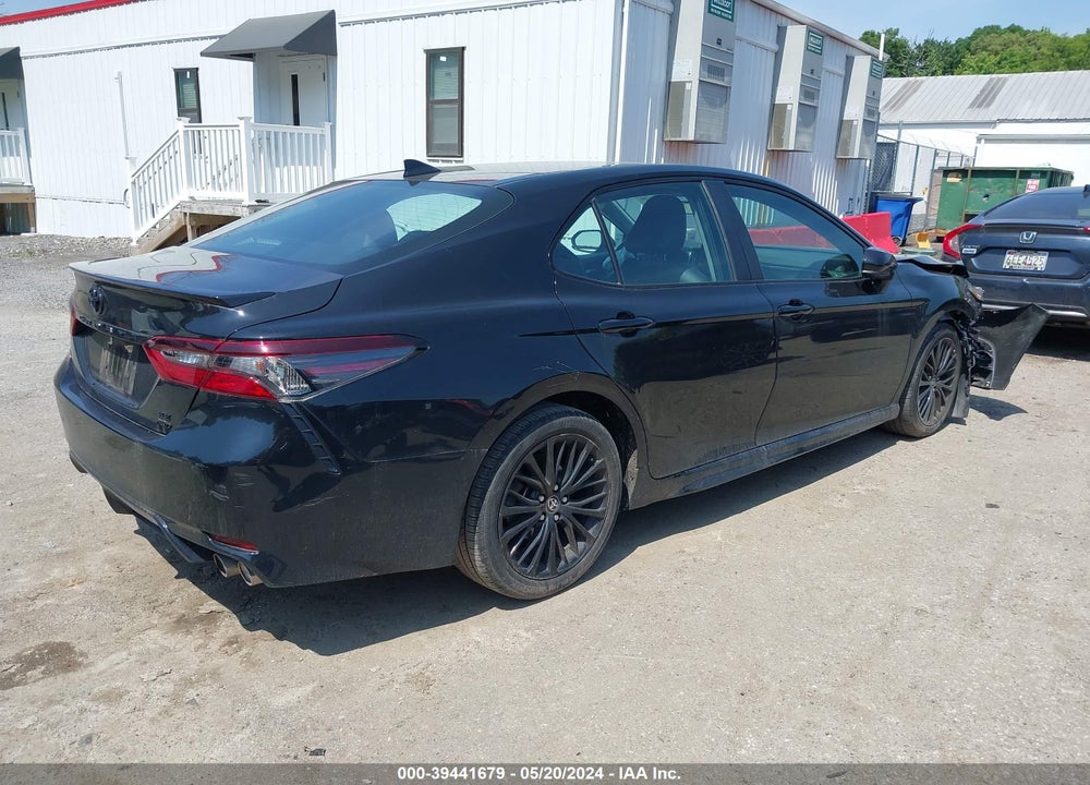 2021 TOYOTA CAMRY SE NIGHTSHADE EDITION AWD VIN: 4T1G11BK2MU038114