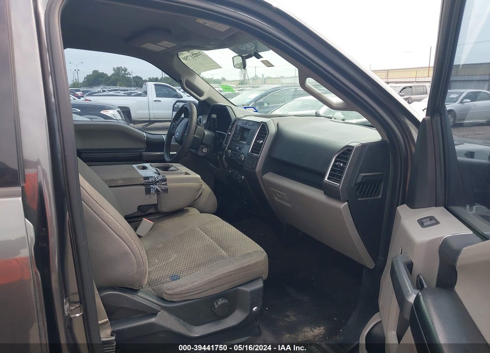 2016 FORD F-150 XLT VIN: 1FTEW1C82GFA16381