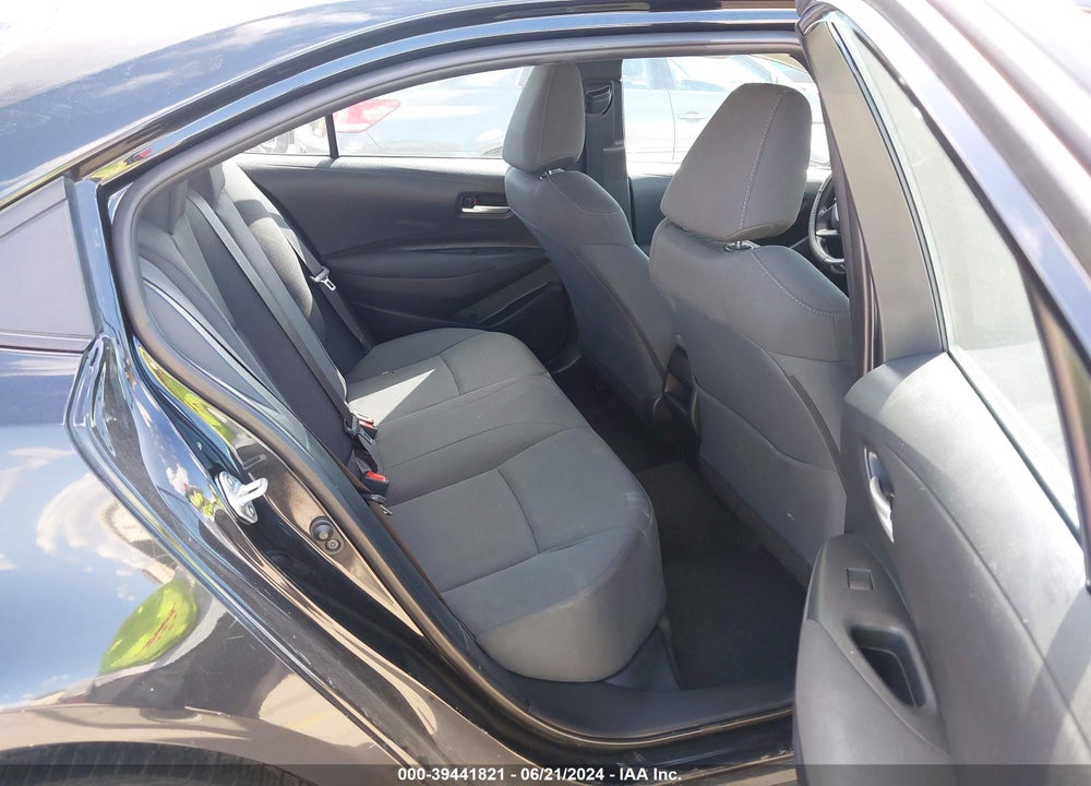 2021 TOYOTA COROLLA LE VIN: 5YFEPMAE2MP205849