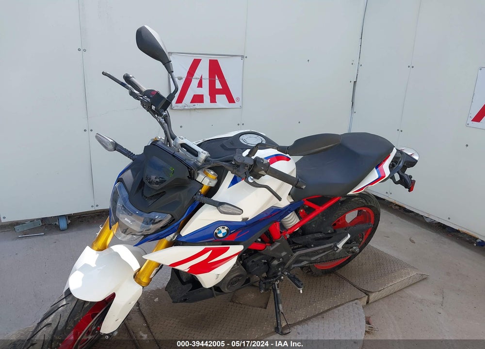 2023 BMW G310 R VIN: WB30G430XPRA61111