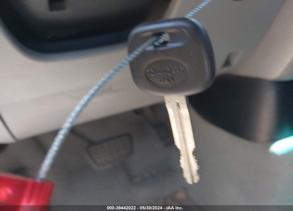 2010 TOYOTA TUNDRA GRADE 5.7L V8 VIN: 5TFCW5F17AX009702