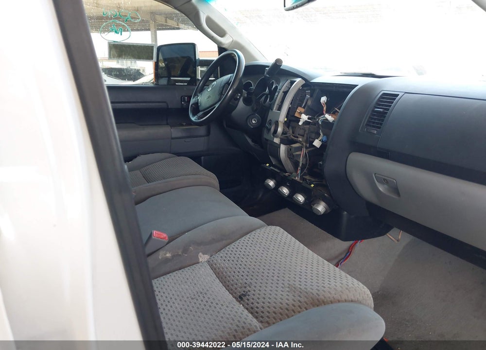 2010 TOYOTA TUNDRA GRADE 5.7L V8 VIN: 5TFCW5F17AX009702